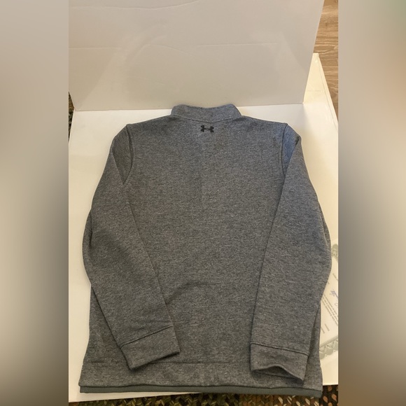 Men's 1/4 zip grey sweatshirt. Size Medium. Very good condition. - Picture 2 of 4